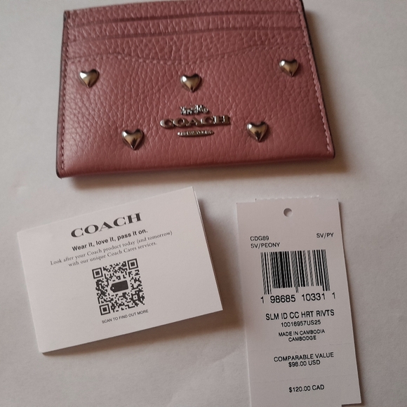 Coach Handbags - New Coach ID Card Case With Heart Rivets NWT 🩷 🩷